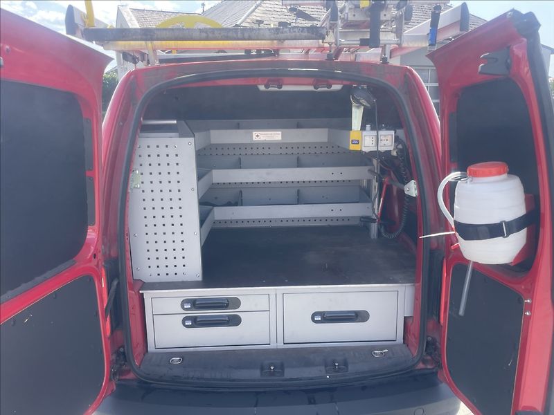 Volkswagen Caddy 2,0 TDi 4-Motion KLIMA, bez ko - fotka 17 z 32