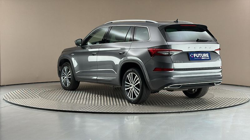 Škoda Kodiaq 2.0 TDI DSG 4x4 L&K - fotka 2 z 32