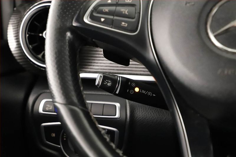 Mercedes-Benz Třídy V (2019) 300 d 4MATIC, ČR, DPH - fotka 23 z 26