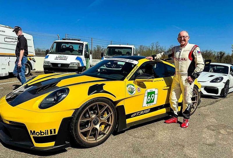 Sedmdesátiletý Jaroslav Mikoláš vyhrál celý německý seriál Porsche PCC Pro. Foto: se svolením J. Mikoláše