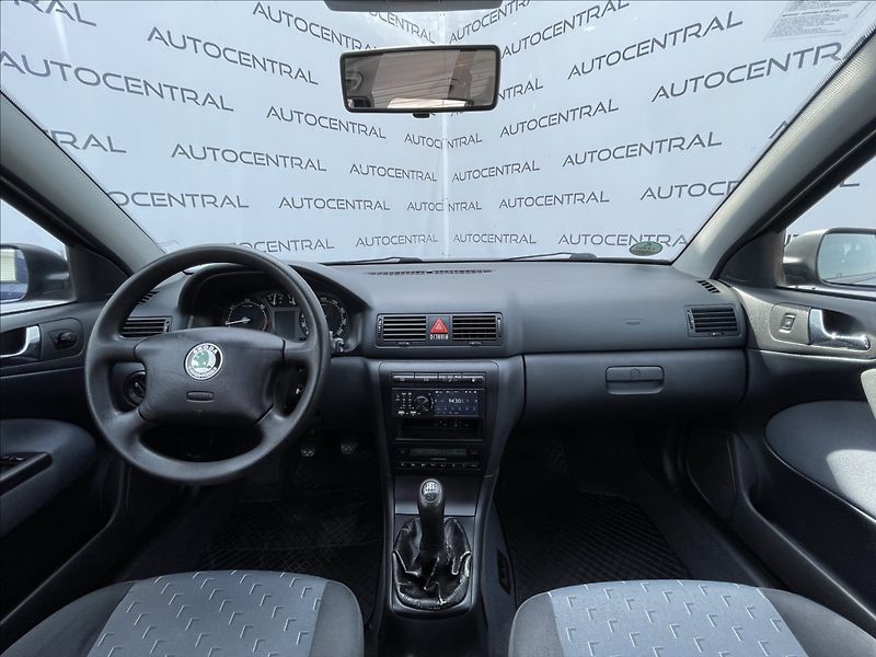 Škoda Octavia 1,9 tdi 66kw Amb. 1.majitel - fotka 15 z 25
