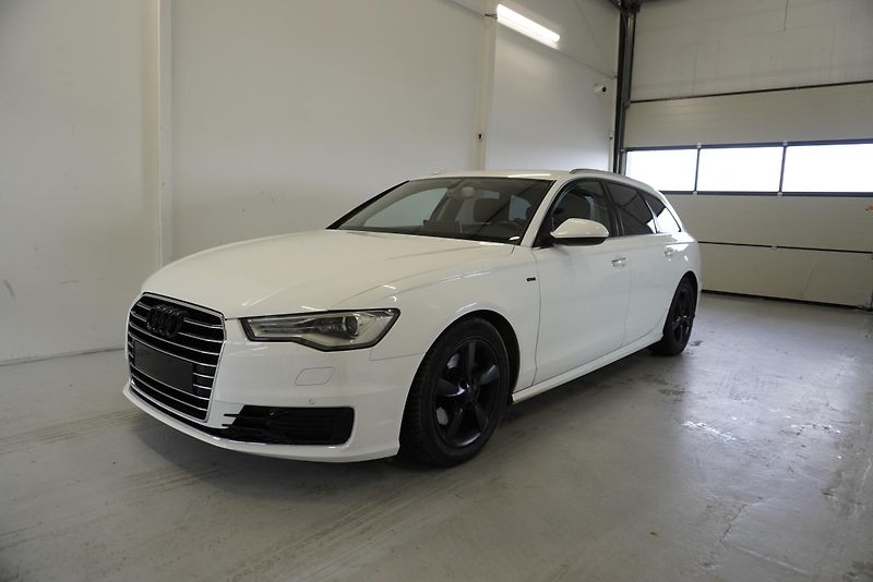 Audi A4 (2016) 2.0 TDI 140kW QUATTRO STRONIC - fotka 1 z 34