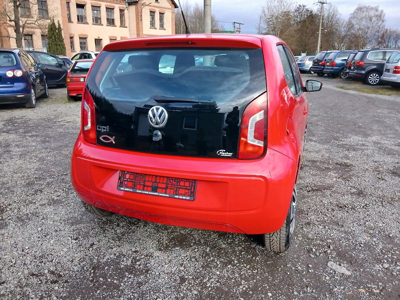 Volkswagen up! 1.0, 44 kW - fotka 11 z 33