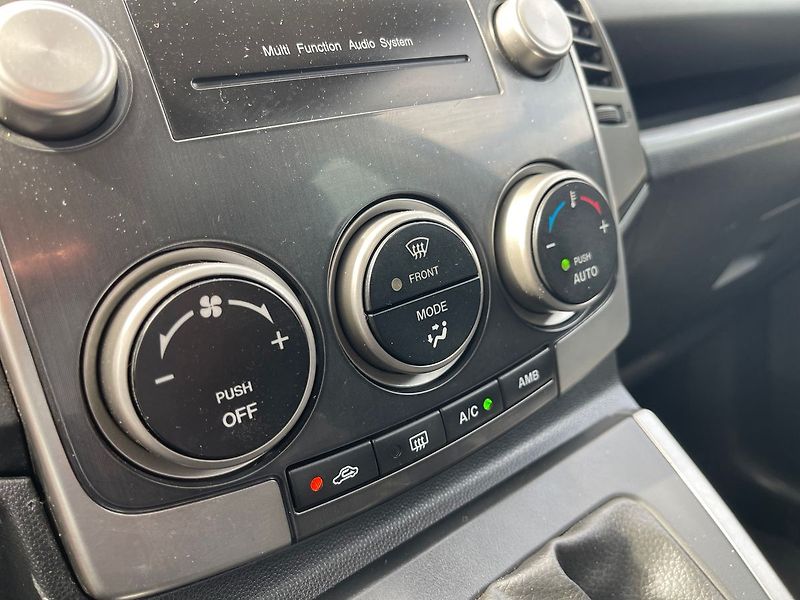 Mazda 5 2.0MZR-CD *105KW*7.MÍST*EL.DVE - fotka 34 z 36