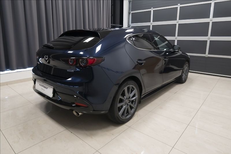 Mazda 3 2,0 e-SKYACTIV-X AT NAV KAMERA - fotka 4 z 43