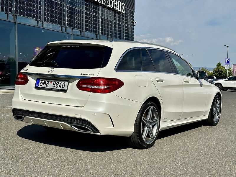 Mercedes-Benz Třídy C (2015) 220 BluTEC kombi - fotka 3 z 30