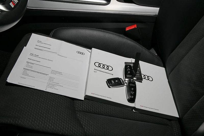 Audi Q7 3.0TDI 210kW S-Line 7míst Weba - fotka 42 z 42