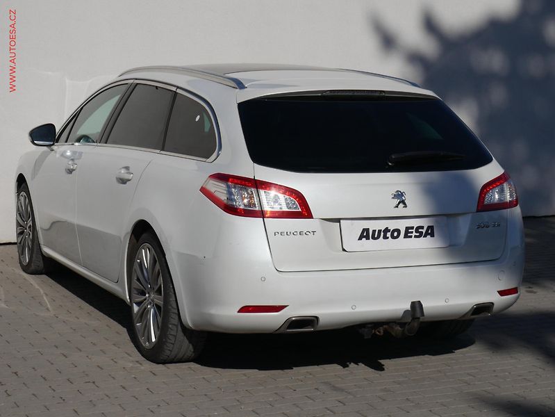 Peugeot 508 (2011) 2.2 HDi, ČR, GT, AT, bixen - fotka 6 z 21