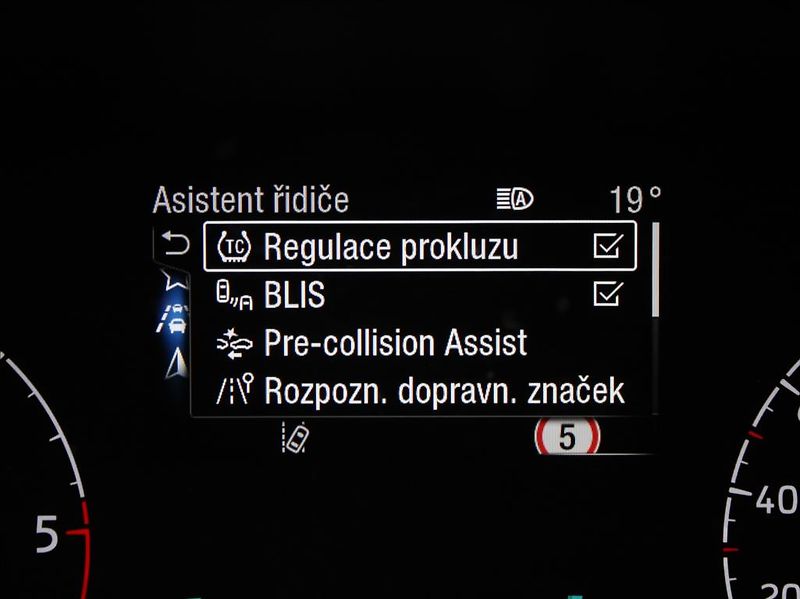 Ford Tourneo Custom 2,0 EB 125kW AT L1 Titan.X ČR - fotka 11 z 23