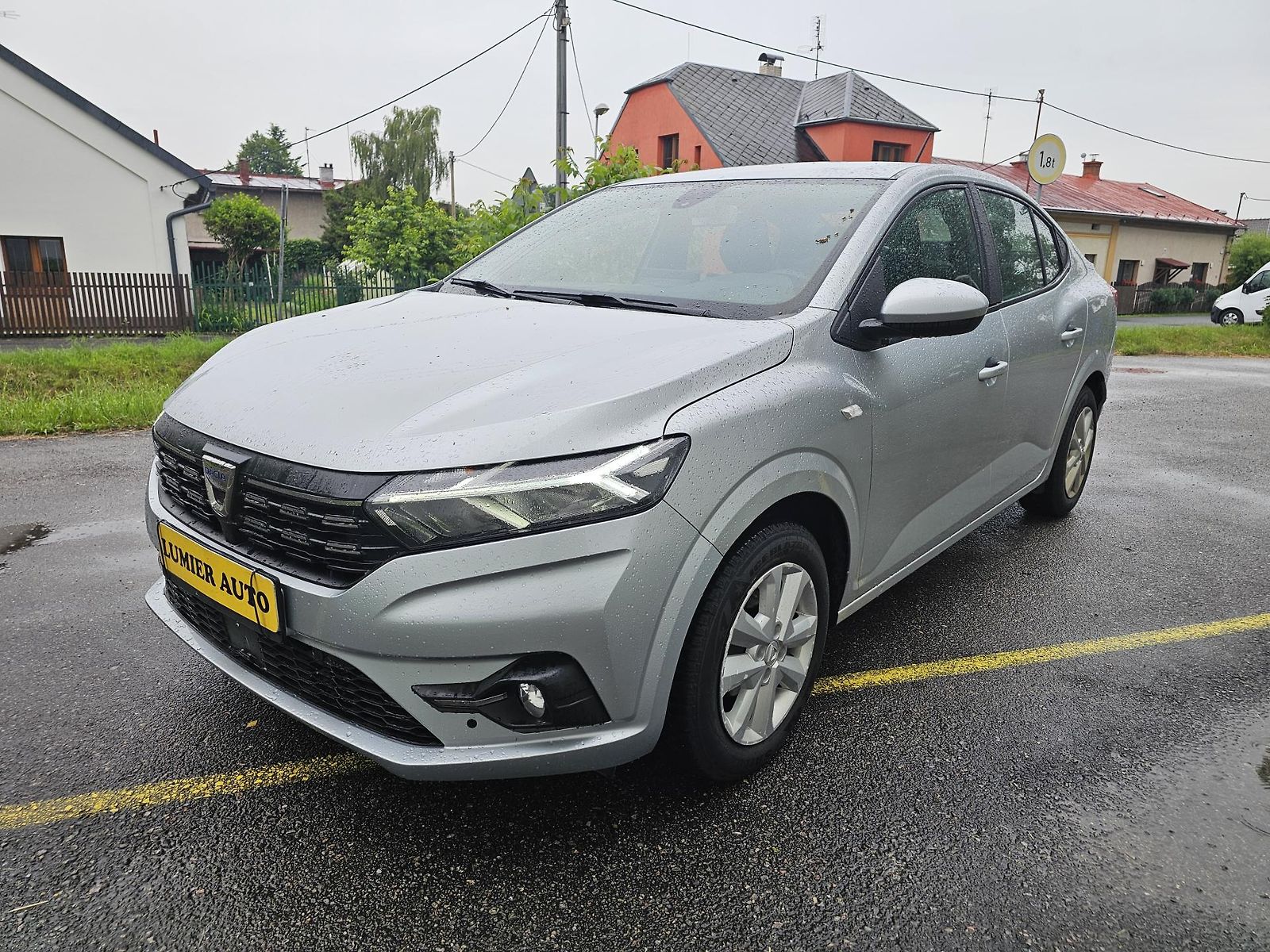 Dacia Logan 1.0i