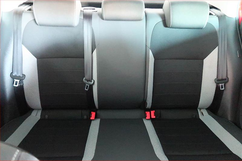 Škoda Rapid (2018) 1.0 TSI, Park. senzory - fotka 10 z 16