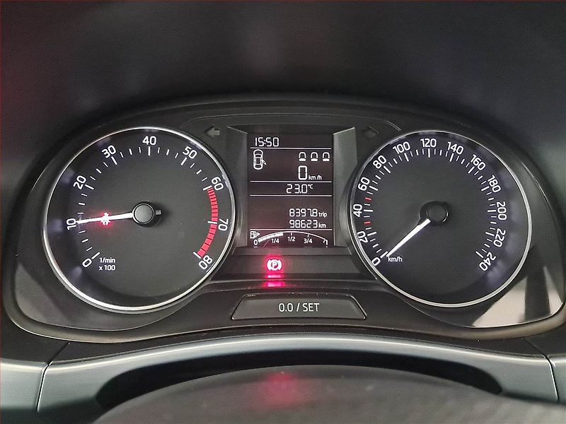 Škoda Fabia (2017) Ambition Plus 1.0 TSI - fotka 11 z 14
