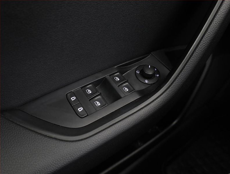 Škoda Superb (2019) 2.0 TDI, Automat, Tempomat - fotka 16 z 19