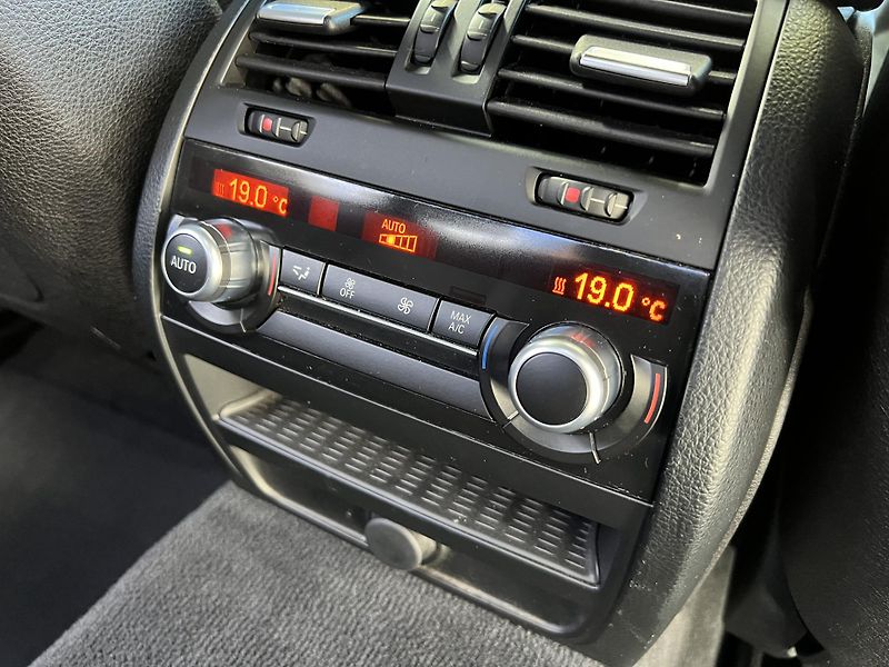 BMW Řada 5 M 550d xDrive 280 kW F10 740Nm - fotka 20 z 25