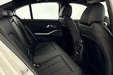 BMW Řada 3 330e xDrive - náhled 11