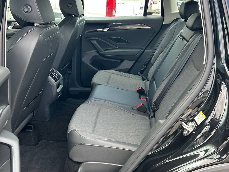 Volkswagen Tiguan (2025) 1.5 eTSI 7DSG Life - fotka 14 z 35