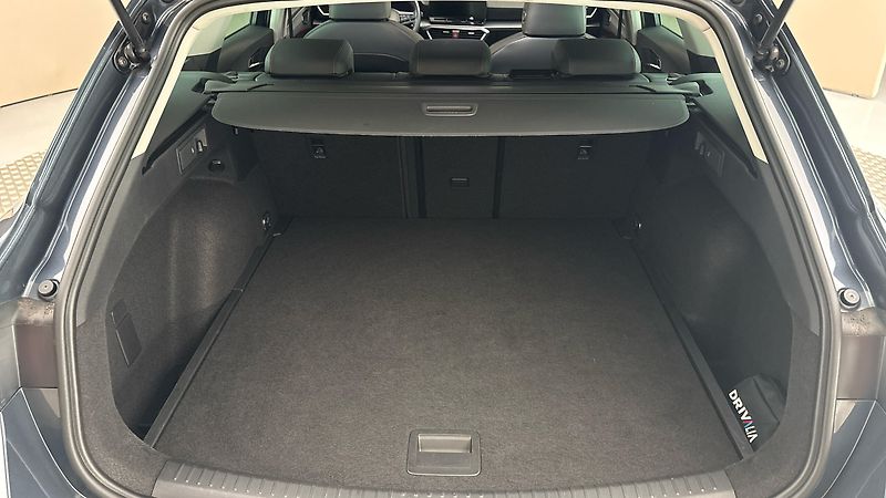 Seat Leon 2.0 TDI DSG FR Sportstourer - fotka 17 z 27