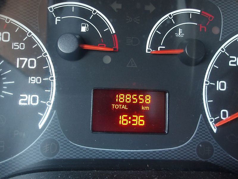 Fiat Dobló cargo 1,4i ČR 1.MAJ.! -21%DPH !!! - fotka 29 z 33