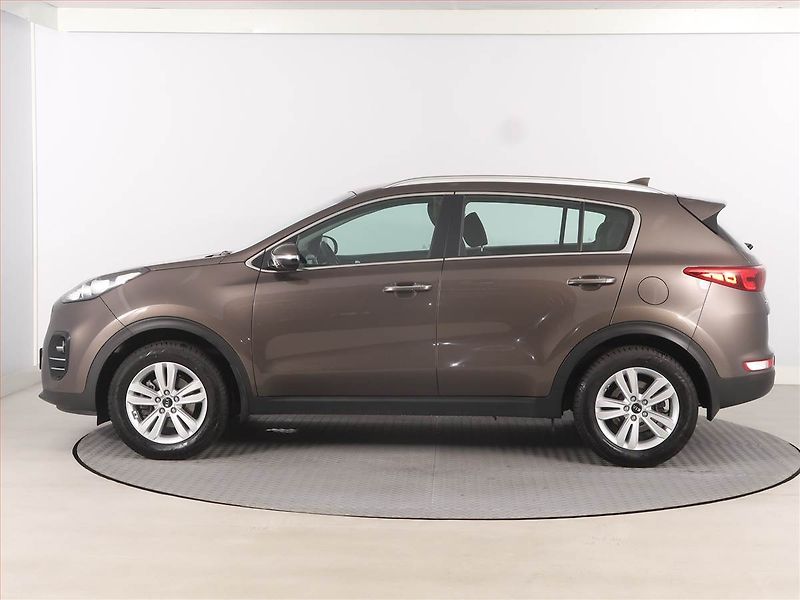 Kia Sportage (2016) 1.6 GDI, Serv.kniha, Navi - fotka 3 z 12