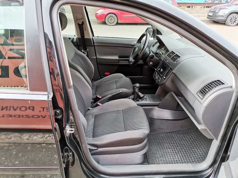 Volkswagen Polo (2005) 1.9TDi 96kw BLT 9N GTD 5dv. - fotka 14 z 28