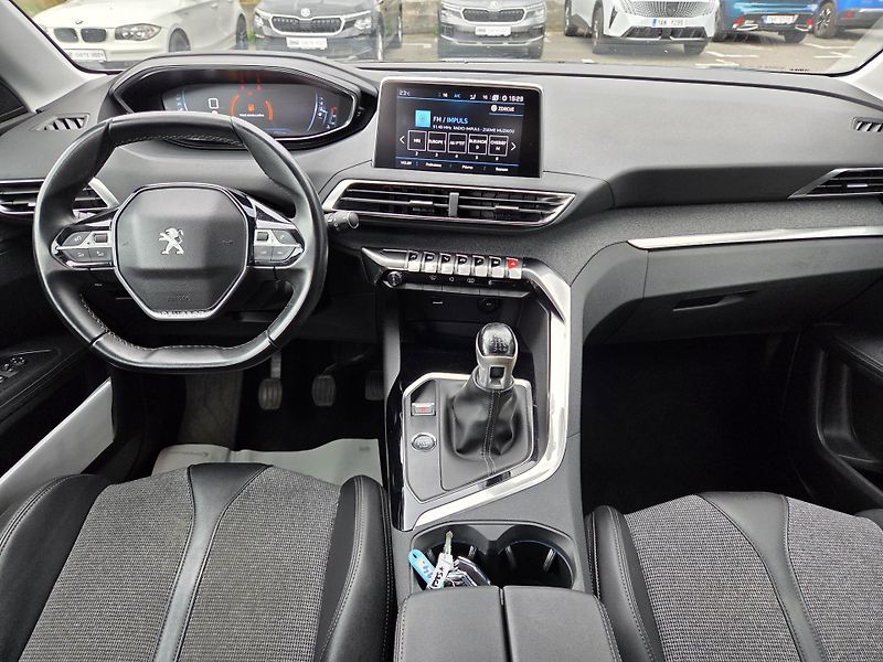 Peugeot 3008 (2019) 1.2 PT 130 ALLURE MAN6 - fotka 12 z 24