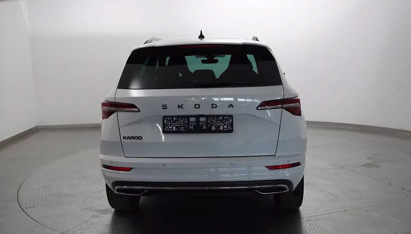 Škoda Karoq 1.5 TSI Sportline Matrix DCC - fotka 6 z 16