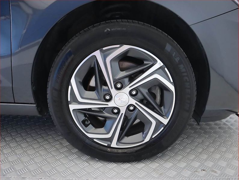Hyundai i30 (2022) 1.5 DPI, Serv.kniha, Tempomat - fotka 15 z 18