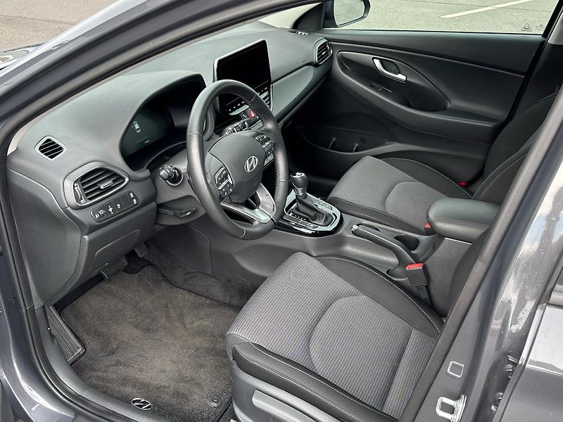 Hyundai i30 Smart DCT - fotka 6 z 23
