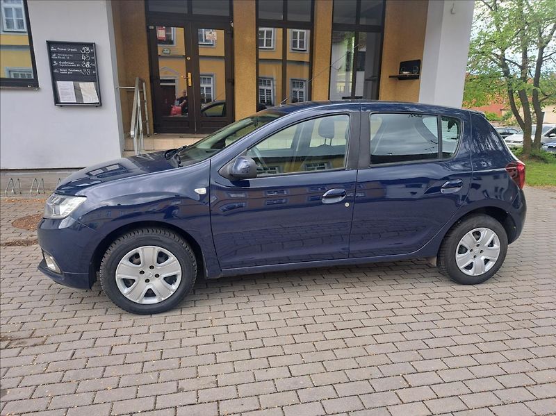 Dacia Sandero 1,0 SCe - fotka 4 z 35