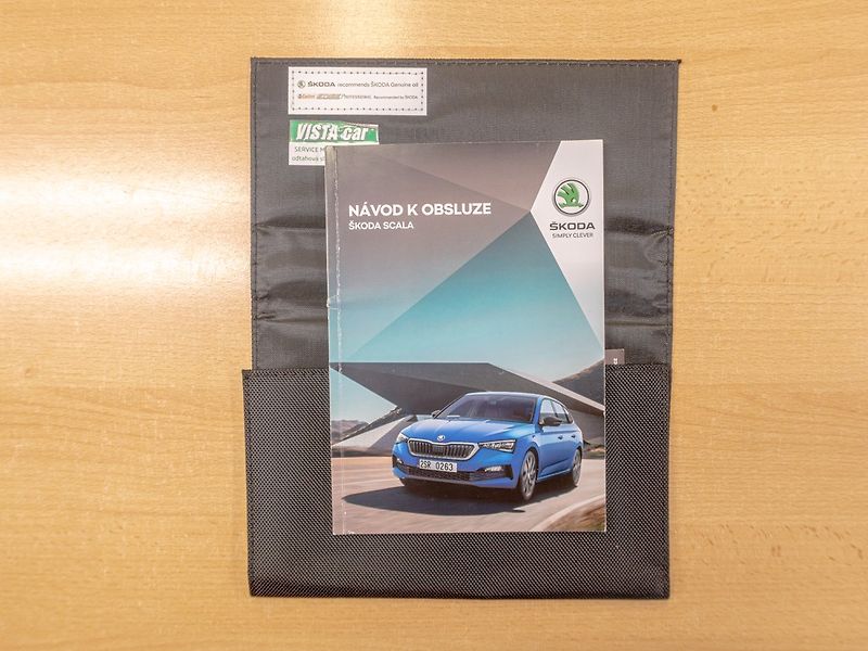 Škoda Scala (2019) ČR 1.6TDI DSG – ČERNÝ STROP - fotka 44 z 46