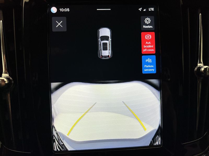 Volvo V90 T6 AWD RECHARGE CORE AUT  - fotka 32 z 47