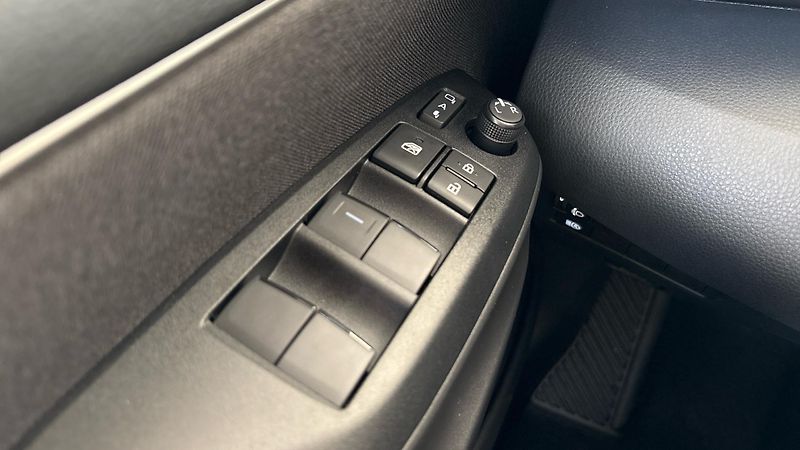 Mazda 2 Hybrid (2026) 1.5 Centre-line - fotka 14 z 17