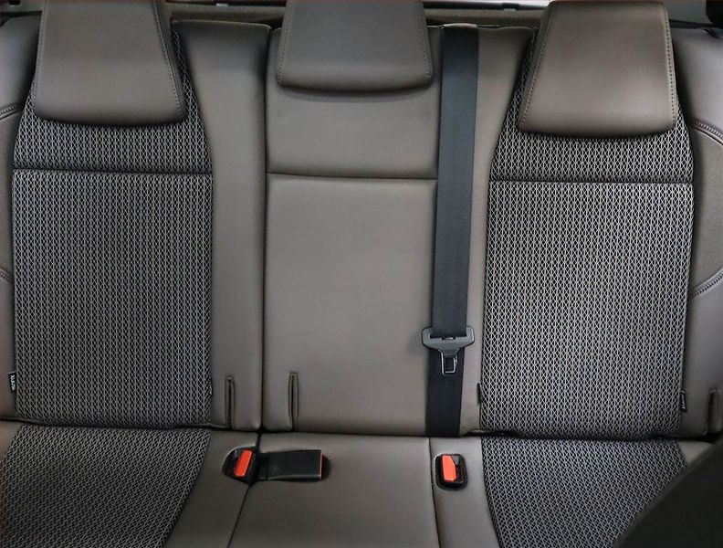 Peugeot 2008 (2013) 1.6 e-HDi, Automat, Navi - fotka 10 z 22