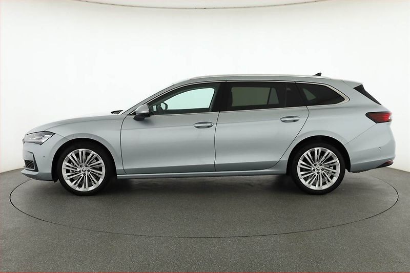 Škoda Superb (2024) 2.0 TSI - fotka 3 z 21