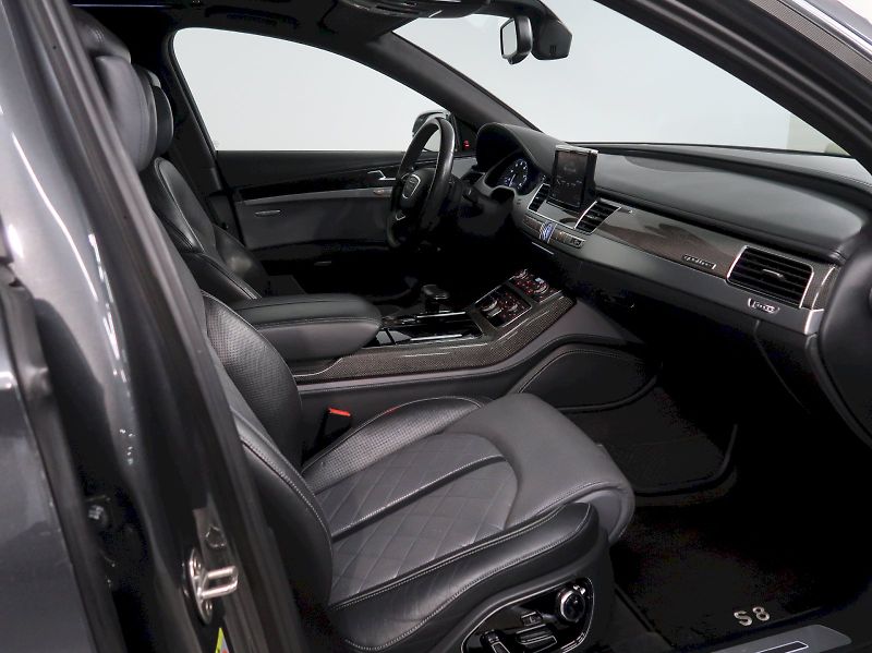 Audi S8 (2013) 4.0TFSI 382KW QUATTRO EXCLUSIV - fotka 15 z 52