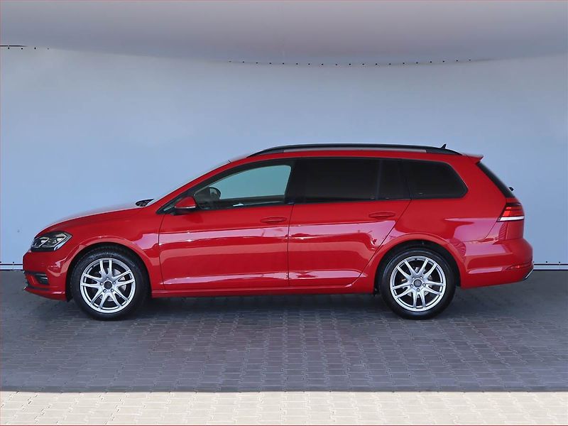 Volkswagen Golf (2018) R-Line 1.6 TDI, Automat, Kůže - fotka 3 z 22