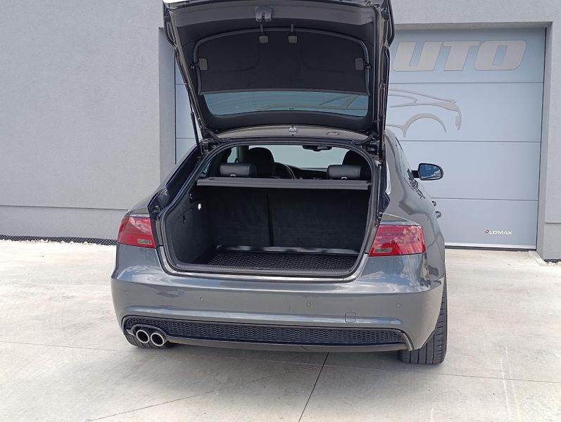 Audi A5 2.0TDI QUATTRO S-LINE ČR  - fotka 10 z 38