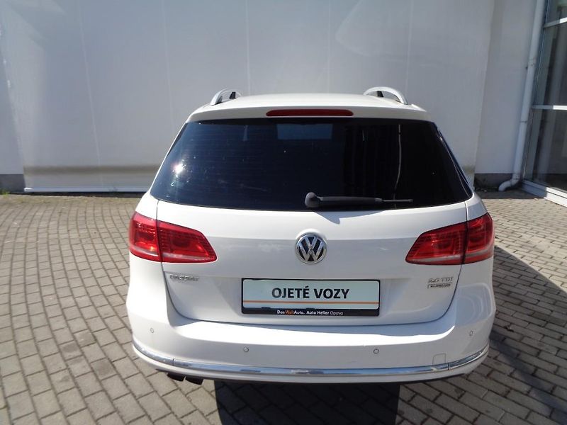 Volkswagen Passat 2.0 TDI Highline 103 kW M6F - fotka 9 z 29