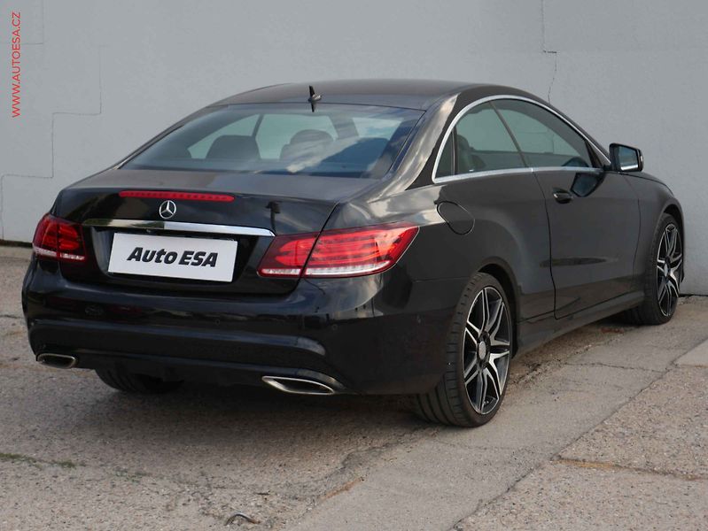 Mercedes-Benz Třídy E (2015) 3.0 CDi, ČR, AT, LED, kůže - fotka 6 z 20