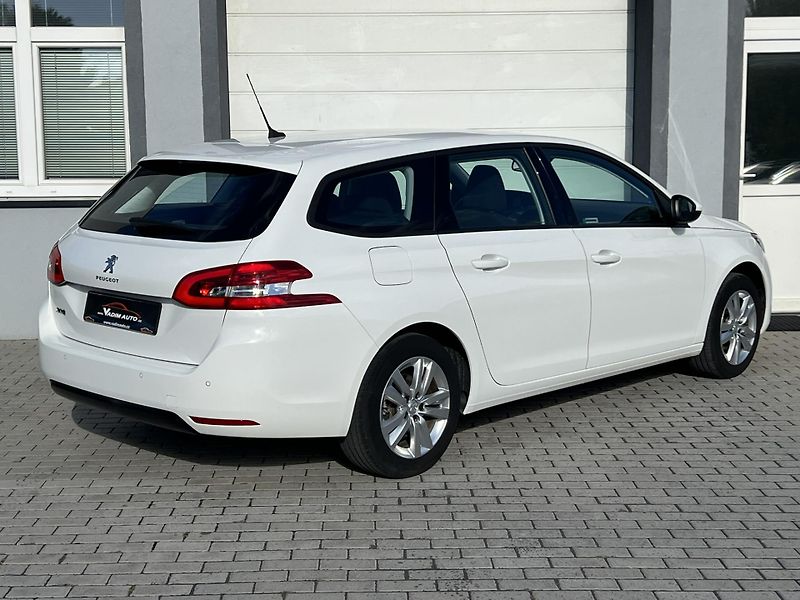 Peugeot 308 (2022) 1.2PT 96kW KAMERA  ČR NOVÉ - fotka 4 z 20