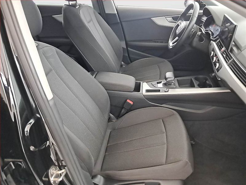 Audi A4 (2020) 2.0 TDI, Automat, Navi - fotka 9 z 24