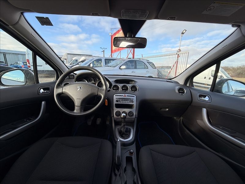 Peugeot 308 1,4 16V KLIMA - fotka 16 z 23