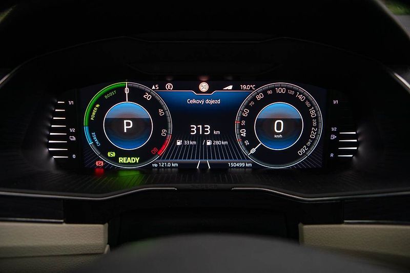 Škoda Superb (2020) iV 1.4 TSI PHEV, ČR, AUTOMAT - fotka 18 z 32