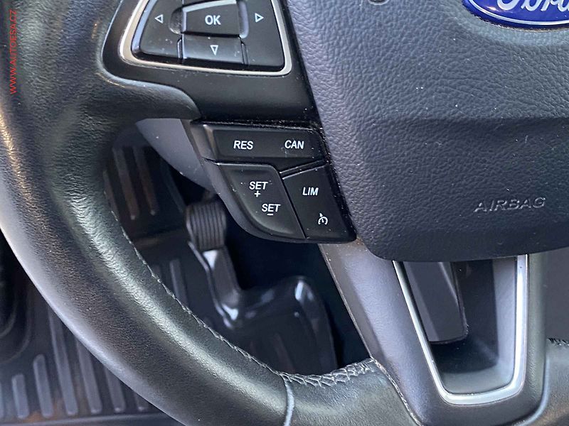 Ford Kuga (2019) 1.5 EB, Navi, kamera, TZ - fotka 13 z 18