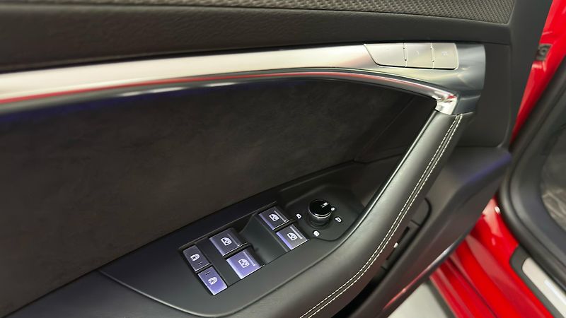 Audi S7 ZÁRUKA / TOP STAV - fotka 32 z 46
