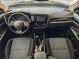 Mitsubishi Outlander (2021) 2.0 Mivec Diamant 2WD Kamera - náhled 7
