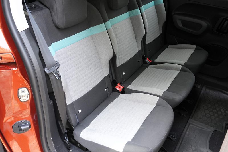 Citroën Berlingo XL 1.5 HDi, 7 - míst, ČR, HUD - fotka 37 z 38