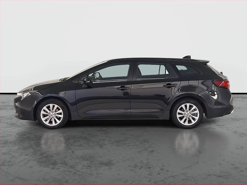 Toyota Corolla (2024) 1.8 Hybrid - fotka 3 z 23