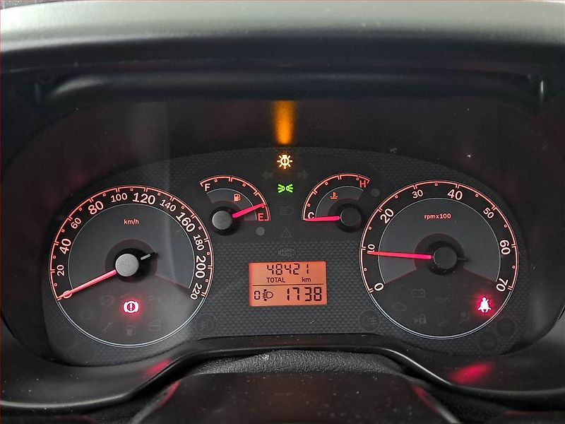 Fiat Linea (2012) 1.4, po STK, CZ doklady - fotka 11 z 15