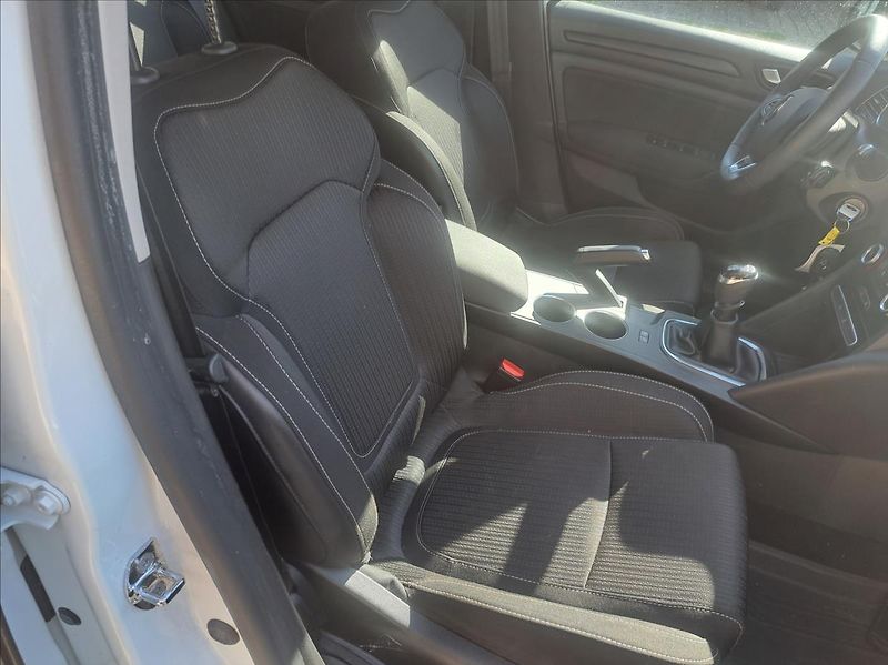 Renault Mégane 1,5 dCi - fotka 38 z 41